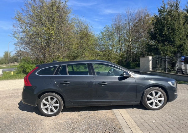 Volvo V60 cena 45900 przebieg: 280000, rok produkcji 2016 z Gościno małe 631